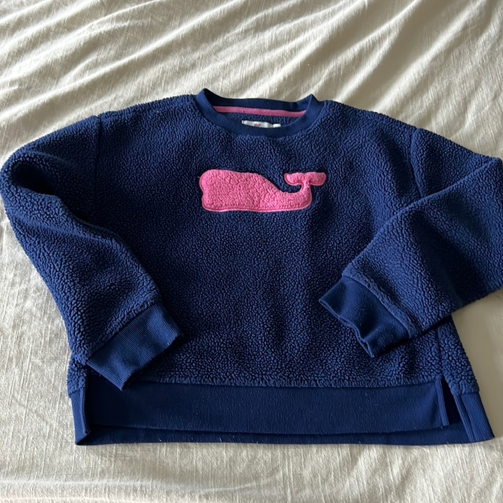 Vineyard vines sweater sweatshirt large / 14